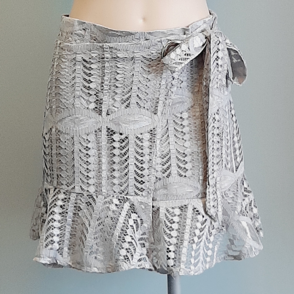 🅱️🅾️G🅾️ Lace mini skirt with straps and bow